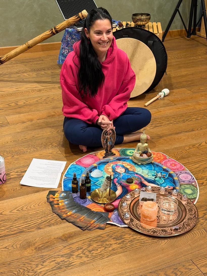 Claudia Antonuccio durante un lavoro energetico